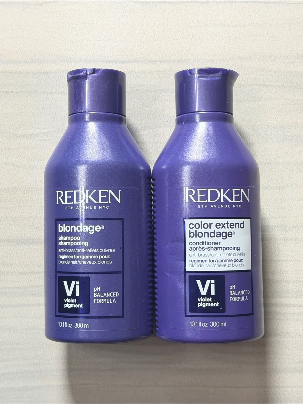 Redken Blondage Violet Shampoo & Color Extend Conditioner Set (purple)